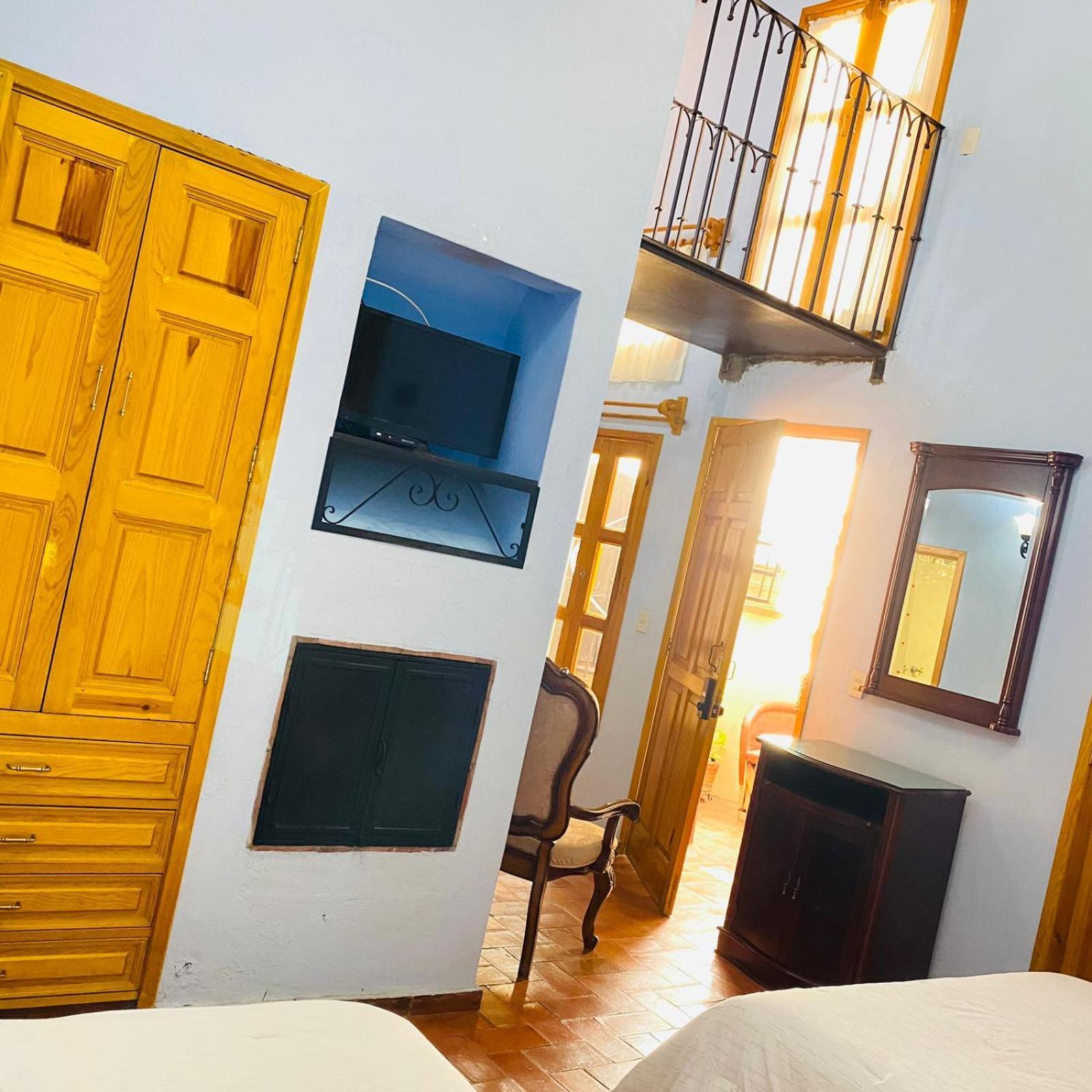 Hotel Antigua Casa De Piedra San Miguel de Allende Esterno foto